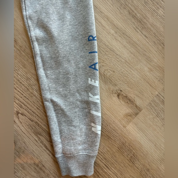 Nike crew neck size medium - Picture 3 of 4